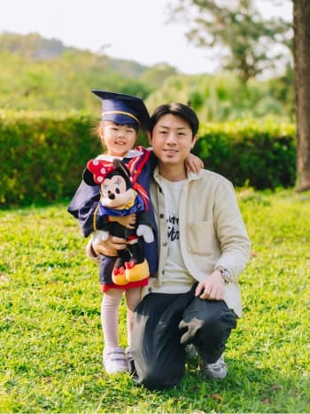 HintLadder creator and his daughter, the inspiration for the game.